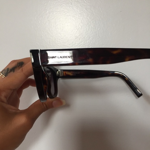 Saint Laurent round tortoiseshell sunglasses - Picture 2 of 8